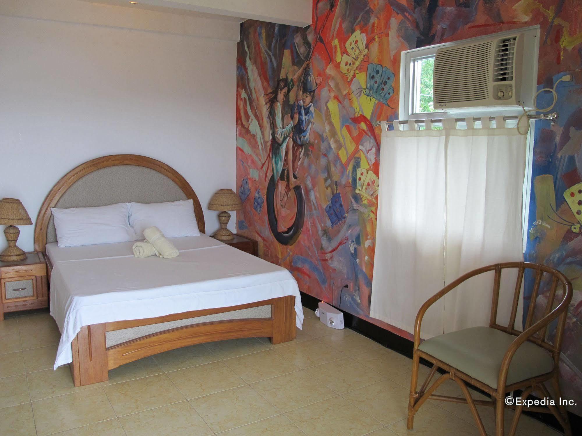 Seahorse Villa Puerto Galera Exterior photo