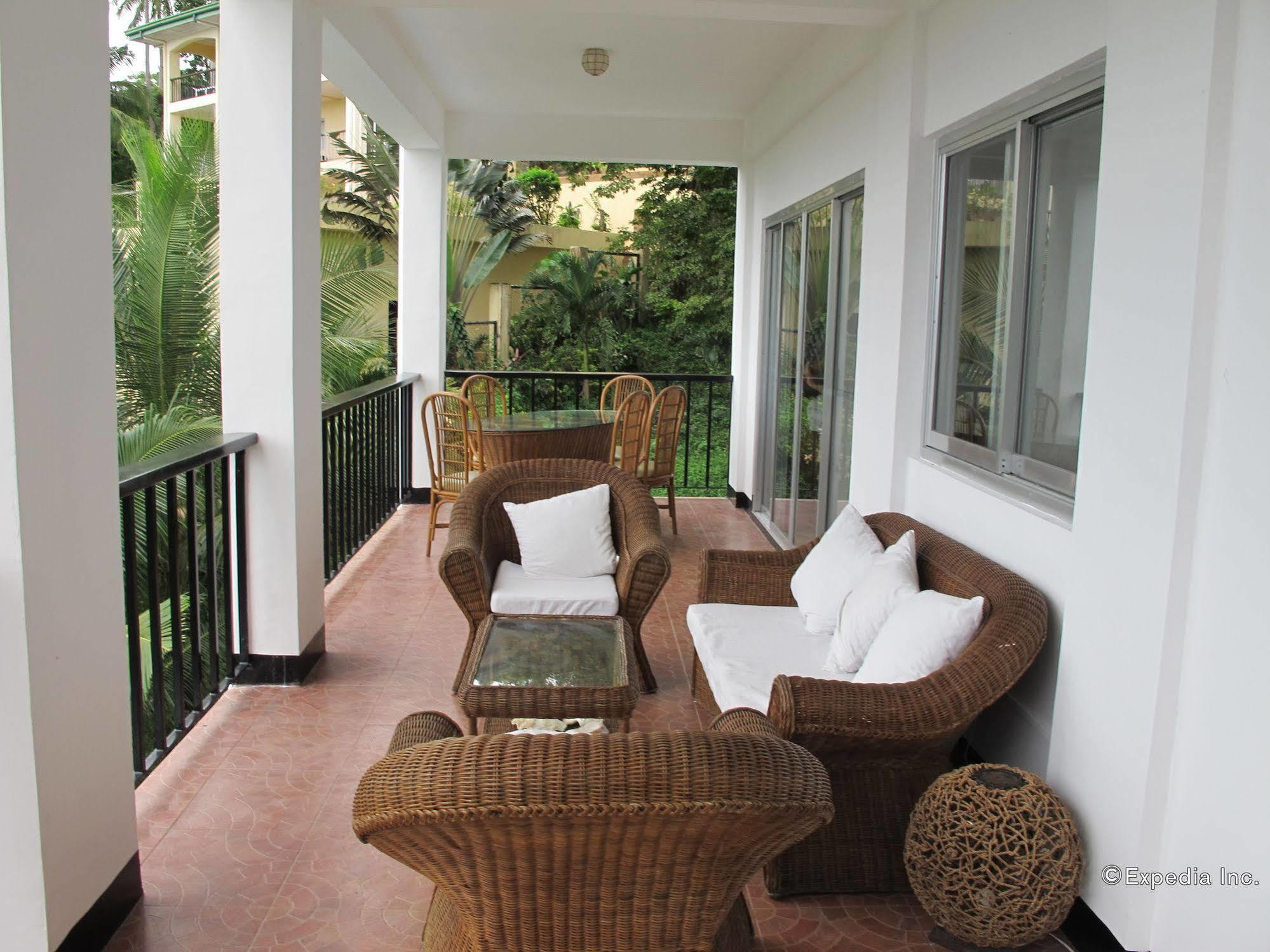 Seahorse Villa Puerto Galera Exterior photo