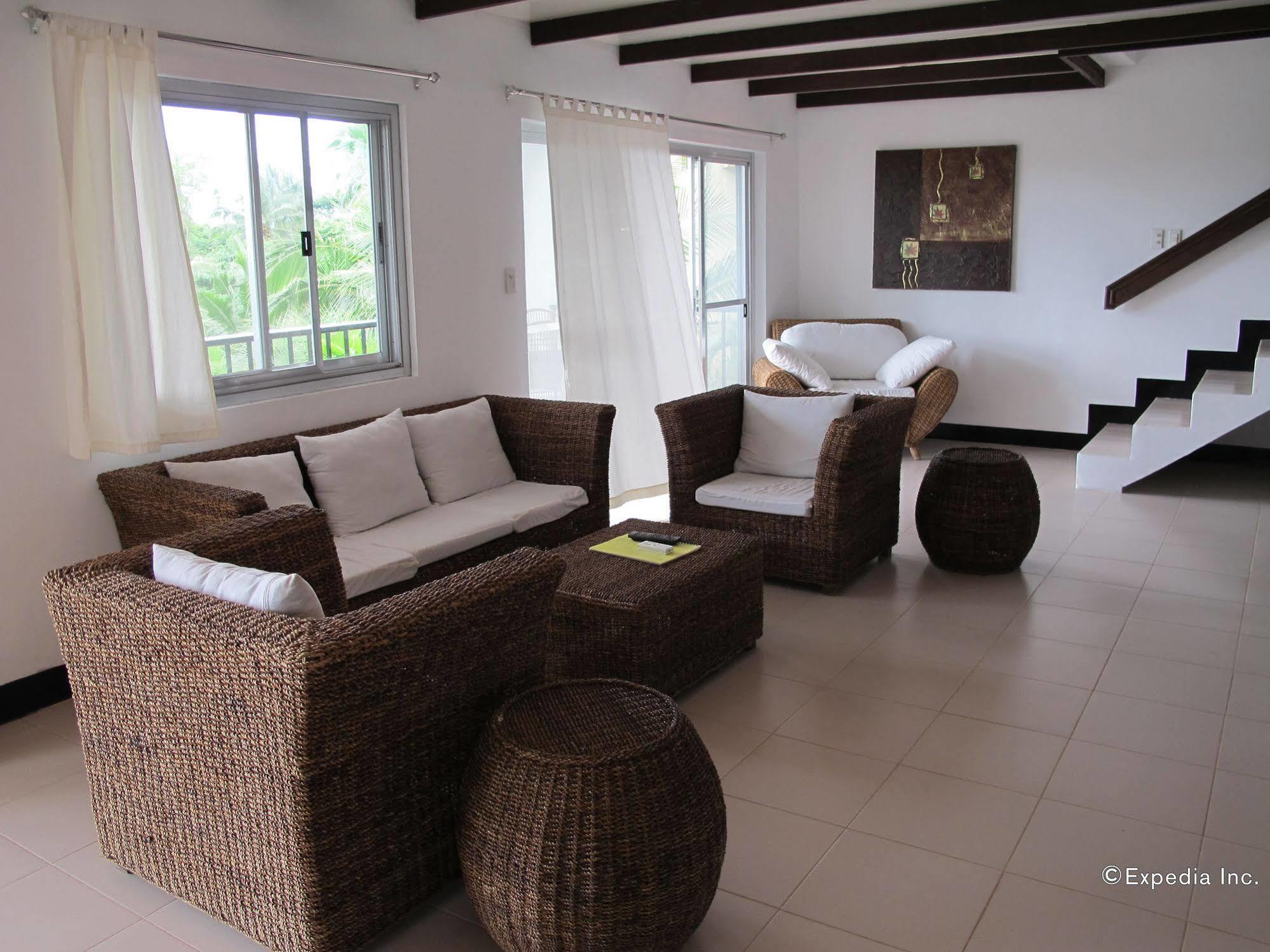 Seahorse Villa Puerto Galera Exterior photo