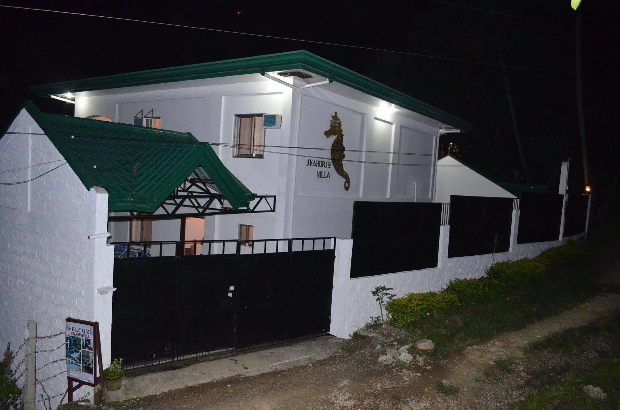 Seahorse Villa Puerto Galera Exterior photo
